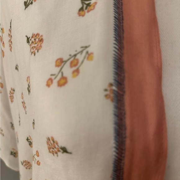 NWT LOFT kimono. Short sleeve, white w/pink flowers. Size M/L - Picture 9 of 10